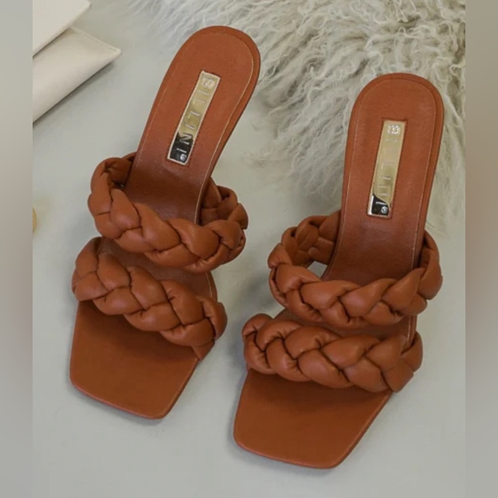 Billini NIB Shelby Woven Double Strap Heel SIZE 10